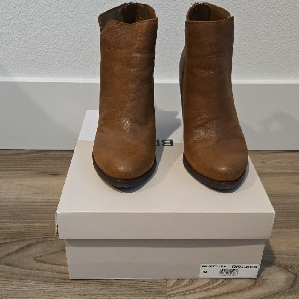 NWT Nordstrom BP Brown Leather Ankle Booties